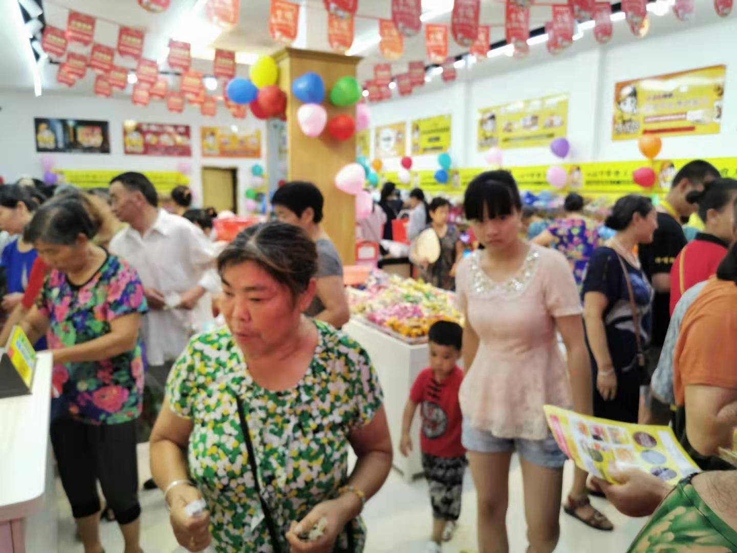 零食店加盟需要注意的事項(xiàng)有哪些？