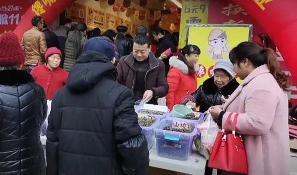 創(chuàng)業(yè)做零食店加盟項(xiàng)目應(yīng)該注意什么？?