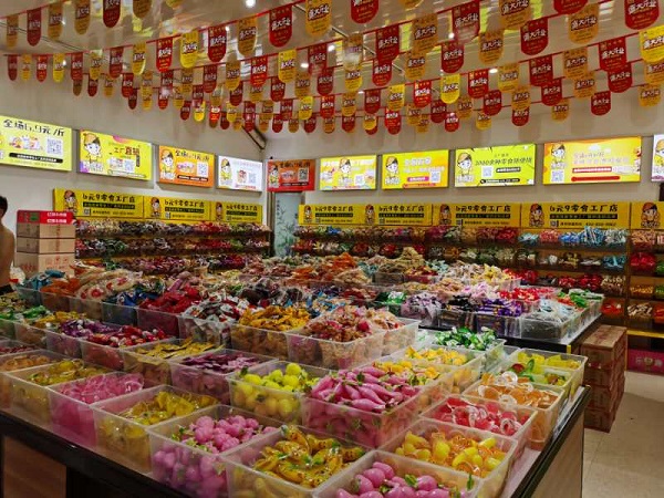 零食加盟店如何擺脫這種生意不好的現(xiàn)狀？