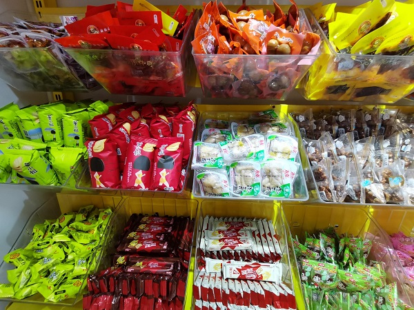 10萬元左右加盟品牌零食店哪個好？